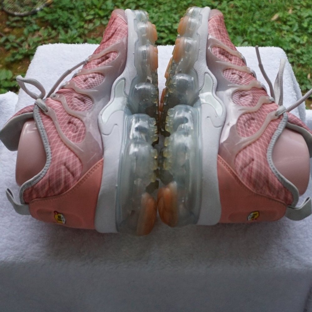 RARE Women's Nike Vapor Max Plus Bleached Coral sneakers sz 8.5 M - Picture 6 of 11